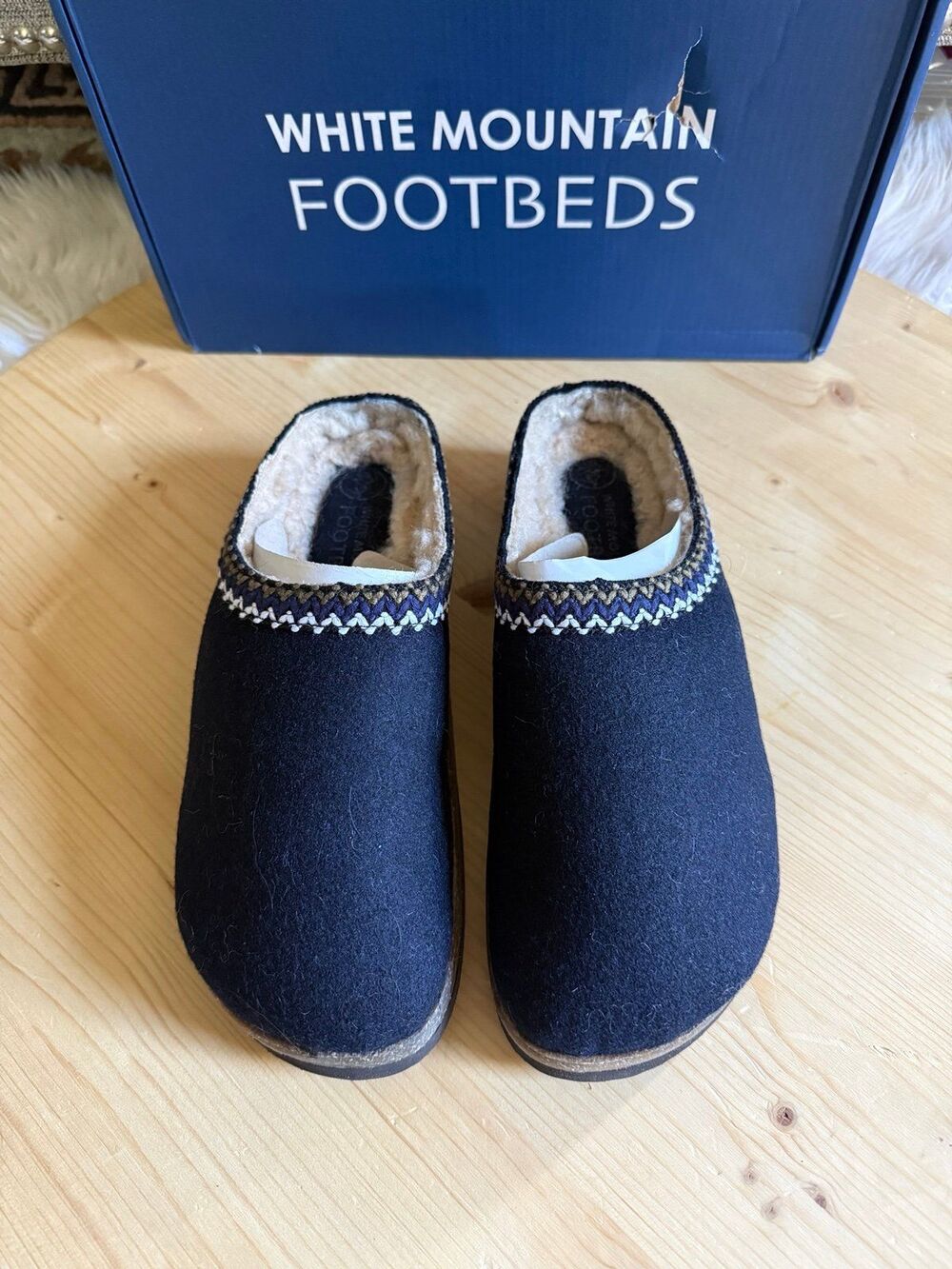 White Mountain Clogs Size 7
